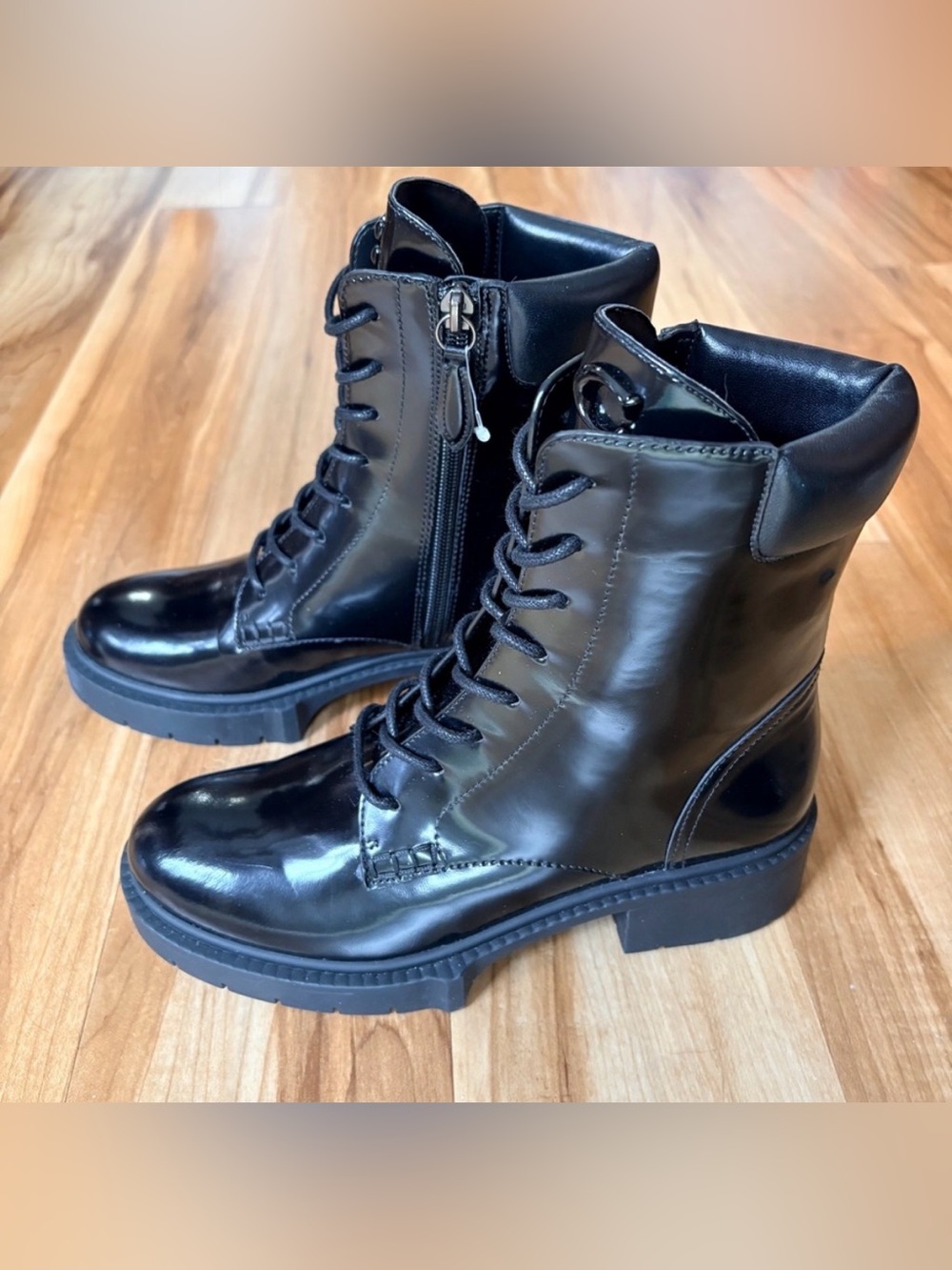 COACH Leighton Lace Up High Shine Patent Leather Booties size 6 NWOT - Picture 4 of 10